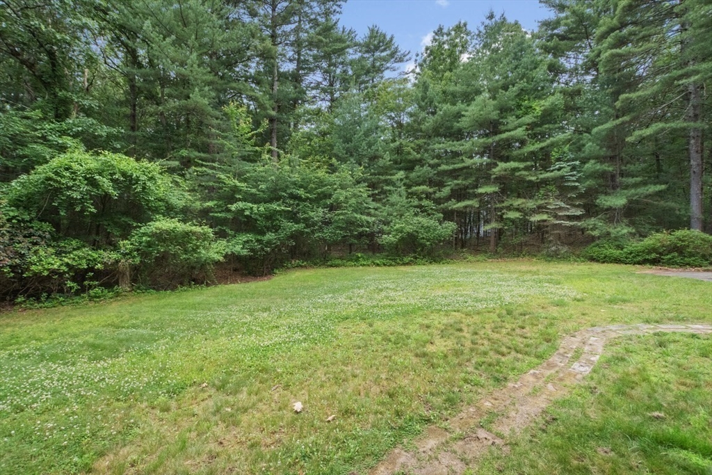 Rowley, Massachusetts, 01969, United States, 4 Bedrooms Bedrooms, ,3 BathroomsBathrooms,Residential,For Sale,1867579