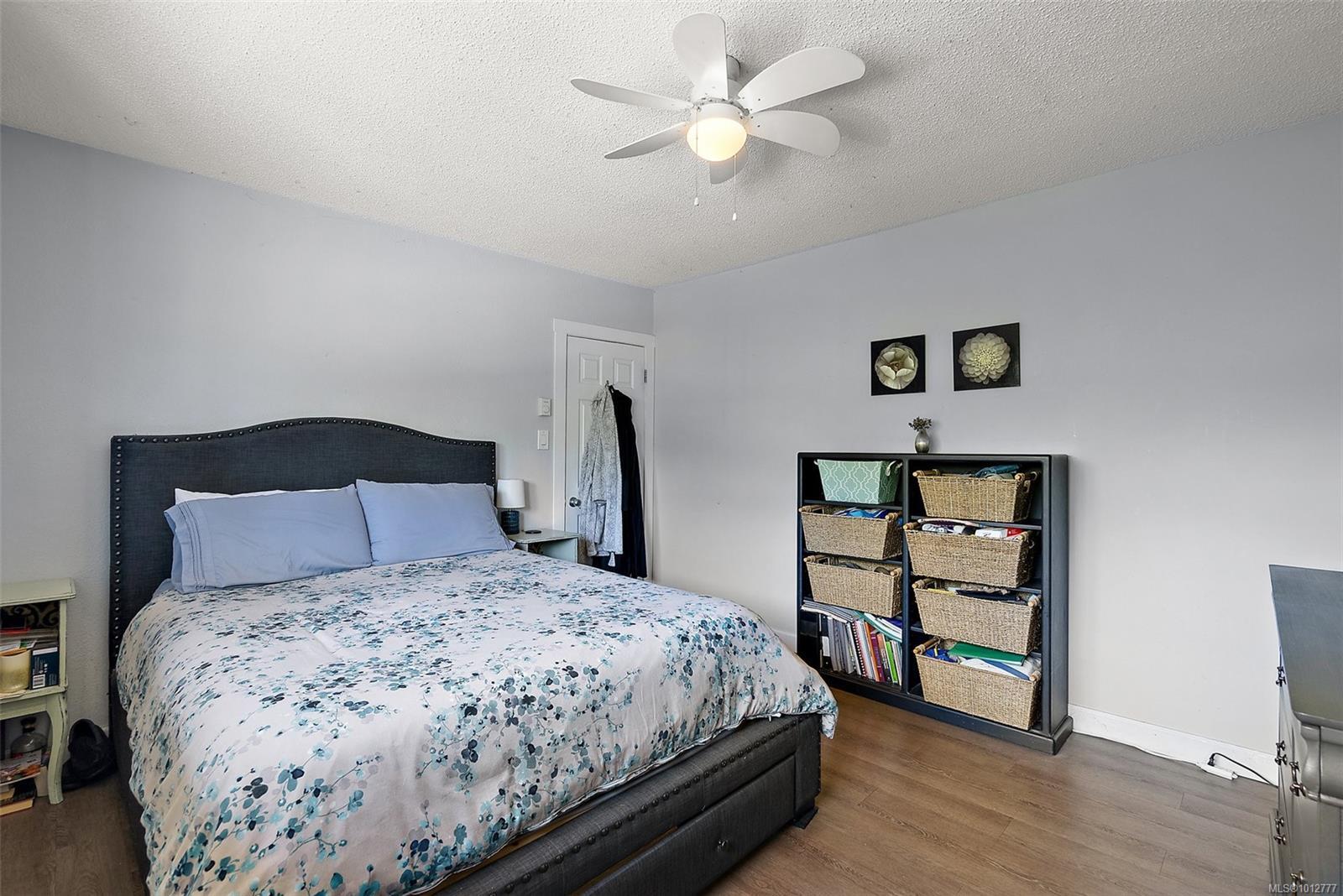 VIEW ROYAL, British Columbia, V9B 6N7, CA, 5 Bedrooms Bedrooms, ,Residential,For Sale,1951218