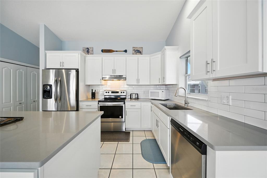 Crystal River, Florida, 34429, United States, 4 Bedrooms Bedrooms, ,3 BathroomsBathrooms,Residential,For Sale,1978566