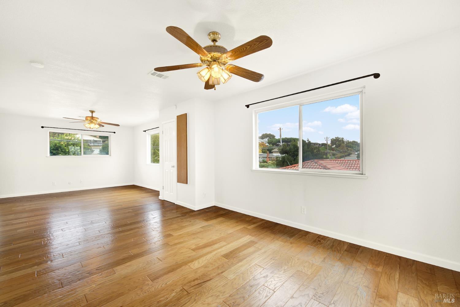 Benicia, California, 94510, United States, 4 Bedrooms Bedrooms, ,3 BathroomsBathrooms,Residential,For Sale,1989511