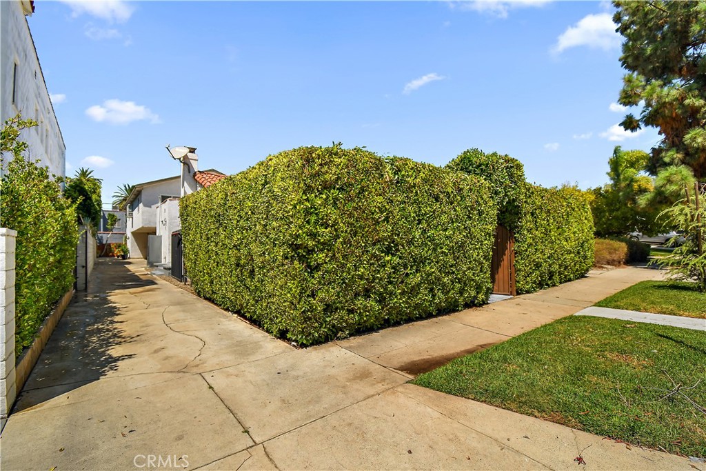 Los Angeles, California, 90019, United States, ,Residential,For Sale,2022270