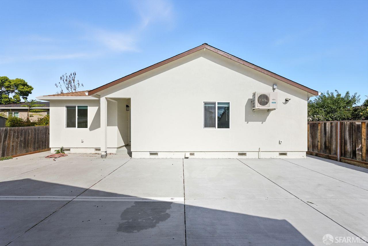 San Jose, California, 95116, United States, 8 Bedrooms Bedrooms, ,4 BathroomsBathrooms,Residential,For Sale,1988355