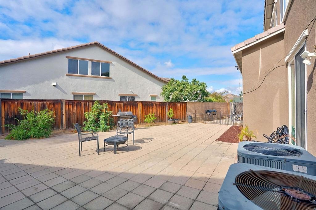 Hemet, California, 92545, United States, 5 Bedrooms Bedrooms, ,3 BathroomsBathrooms,Residential,For Sale,1969134