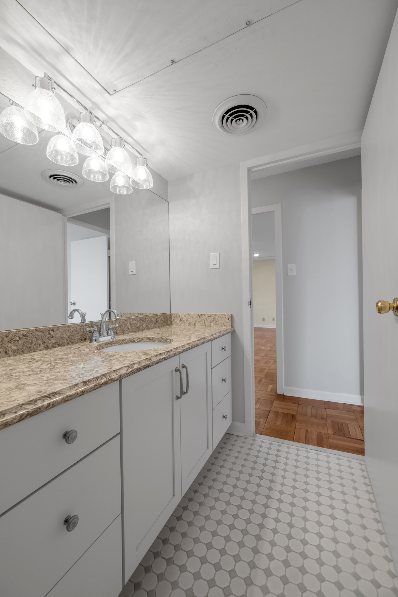  101 S Hanover Avenue 7B - 物件實景