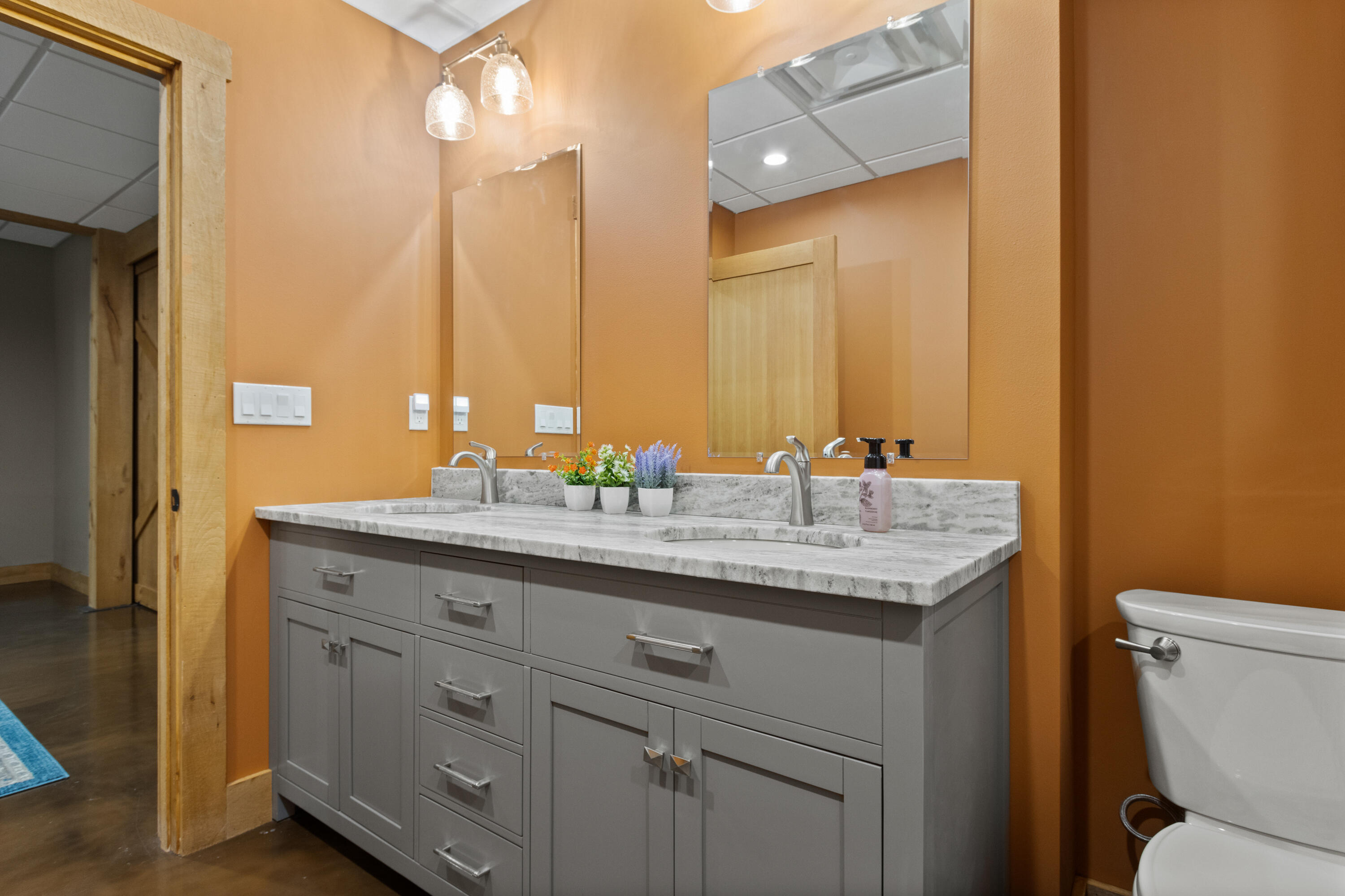 Harrison, Maine, 04040, United States, 5 Bedrooms Bedrooms, ,4 BathroomsBathrooms,Residential,For Sale,1885742