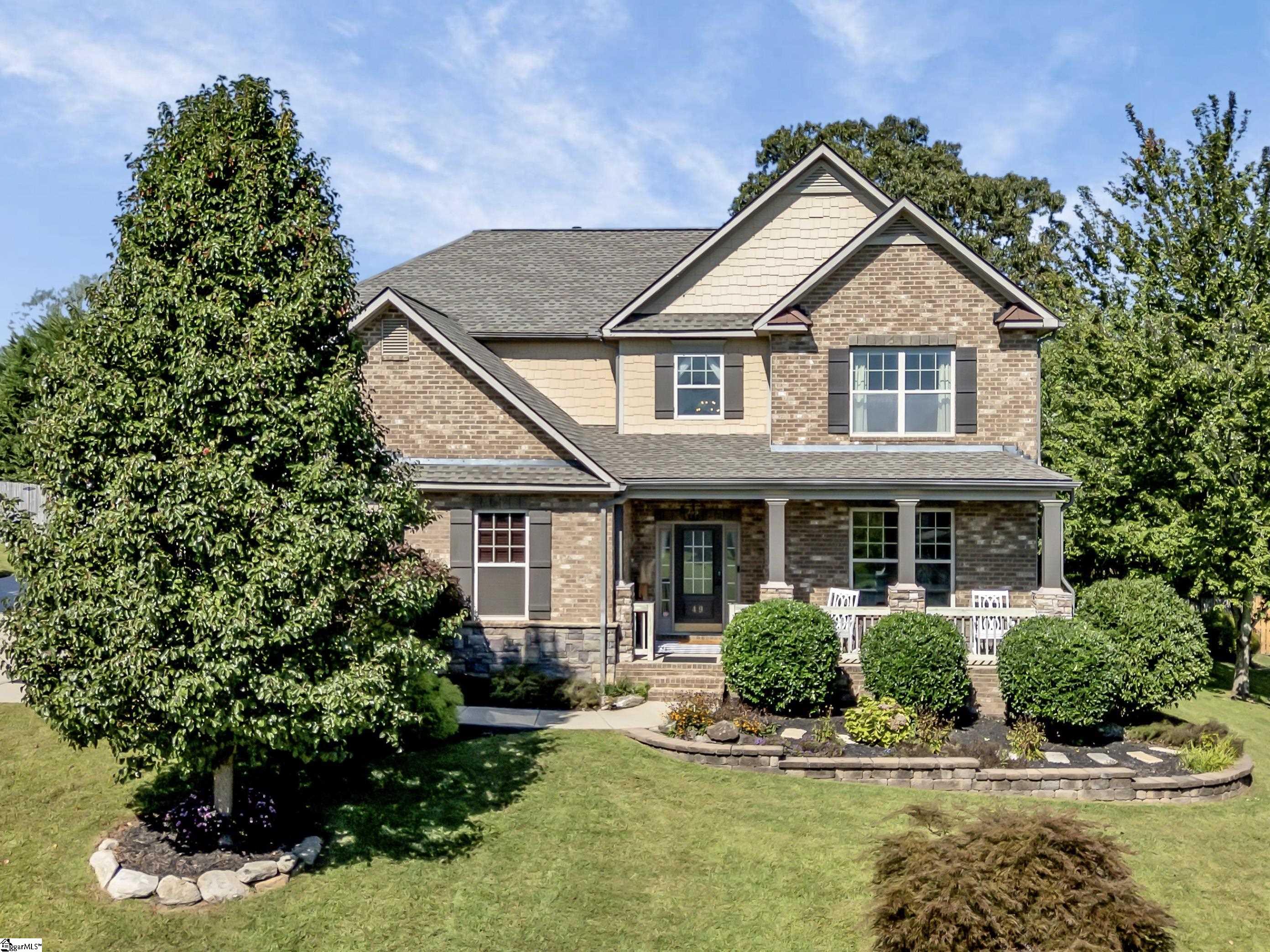 Simpsonville, South Carolina, 29681, United States, 4 Bedrooms Bedrooms, ,4 BathroomsBathrooms,Residential,For Sale,1948001