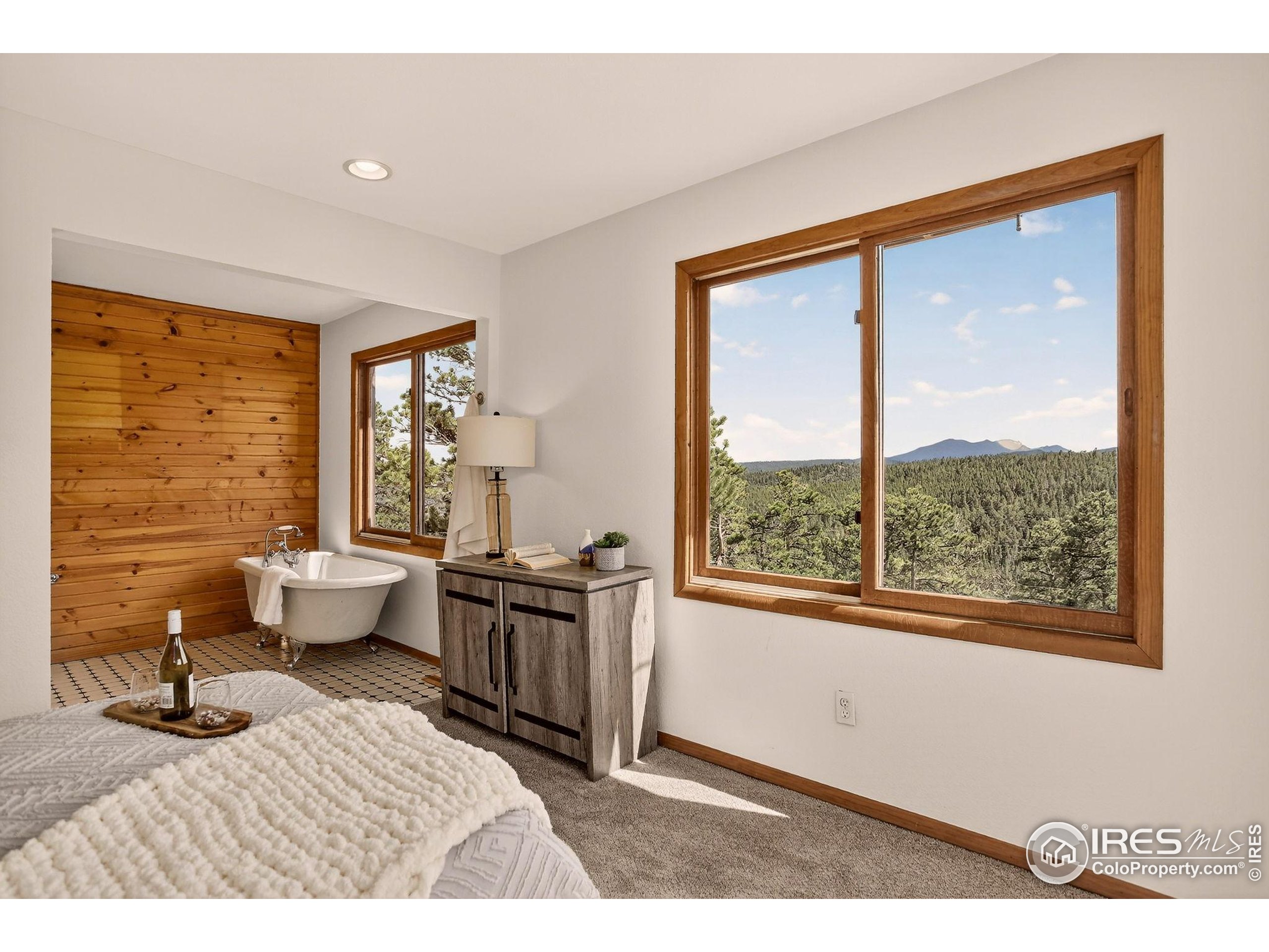 Boulder, Colorado, 80302, United States, 3 Bedrooms Bedrooms, ,1 BathroomBathrooms,Residential,For Sale,1890099