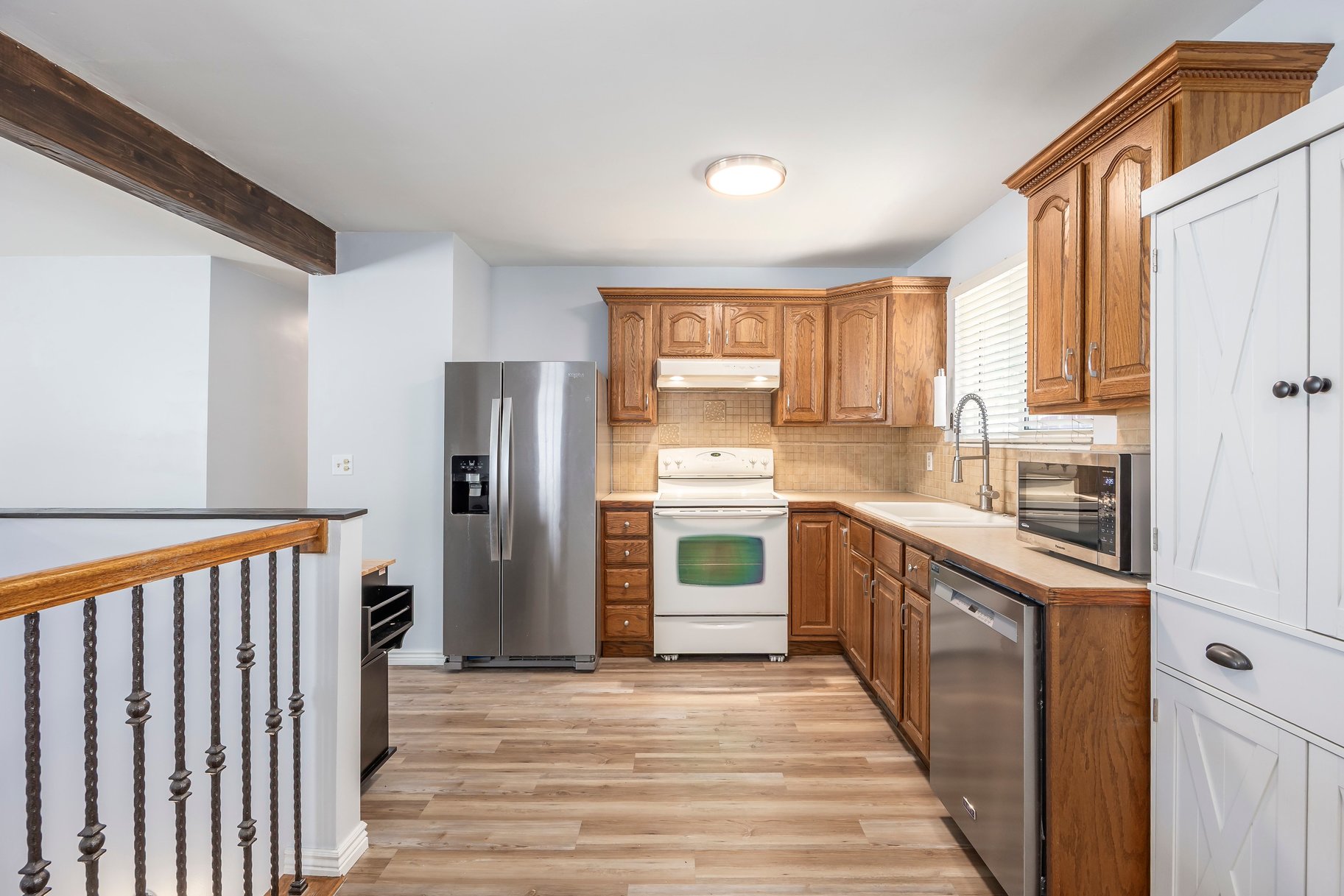  Darling Start Home in East Sandy - 物件實景