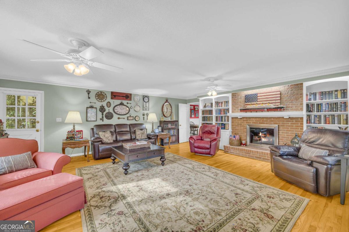 Athens, Georgia, 30606, United States, 5 Bedrooms Bedrooms, ,3 BathroomsBathrooms,Residential,For Sale,1896838