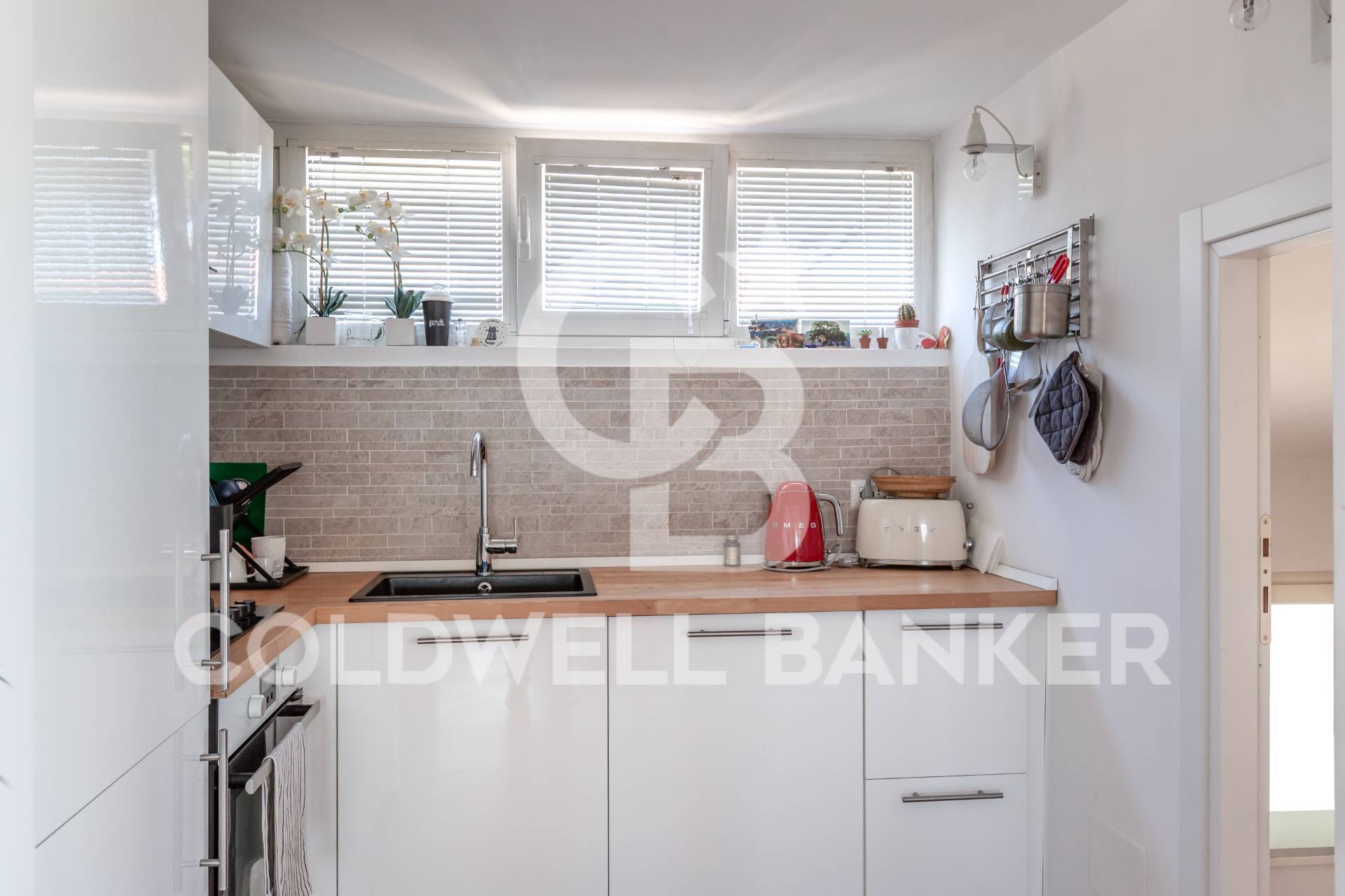 Roma, Roma, 00100, IT, 2 Bedrooms Bedrooms, ,2 BathroomsBathrooms,Residential,For Sale,1957562