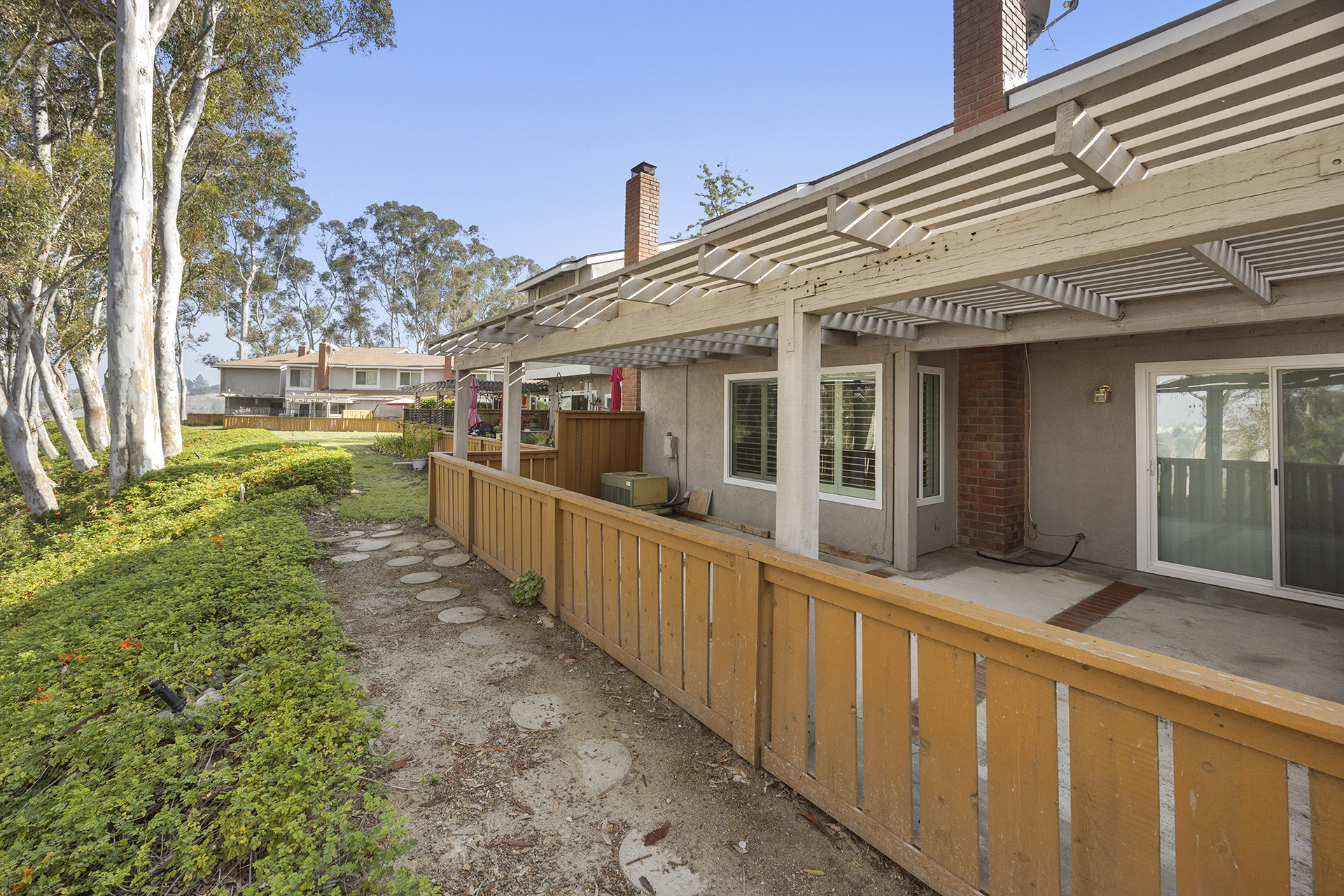 Anaheim, California, 92807, United States, 4 Bedrooms Bedrooms, ,3 BathroomsBathrooms,Residential,For Sale,1985718