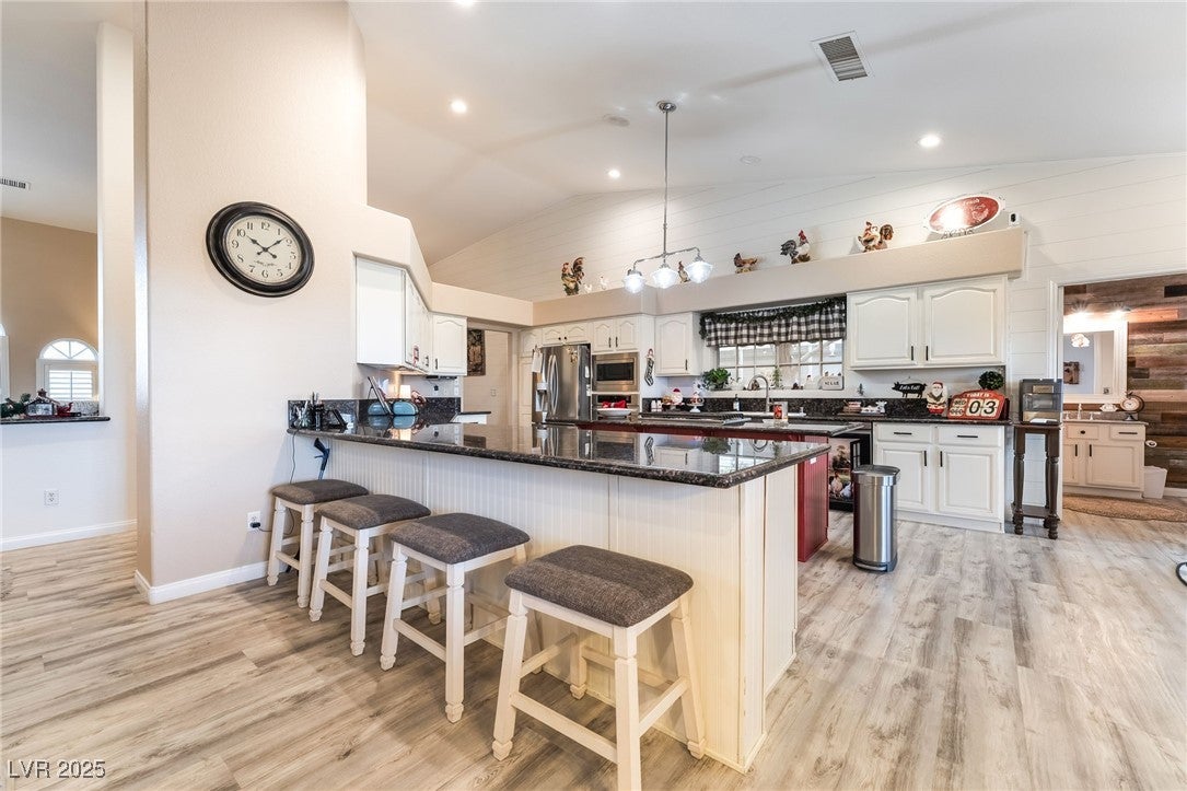 Henderson, Nevada, 89015, United States, 4 Bedrooms Bedrooms, ,3 BathroomsBathrooms,Residential,For Sale,2001549