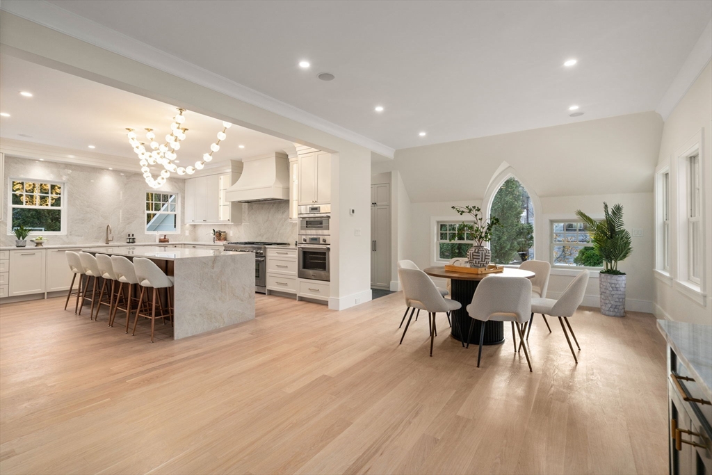 Newton, Massachusetts, 02465, United States, 6 Bedrooms Bedrooms, ,7 BathroomsBathrooms,Residential,For Sale,1995687