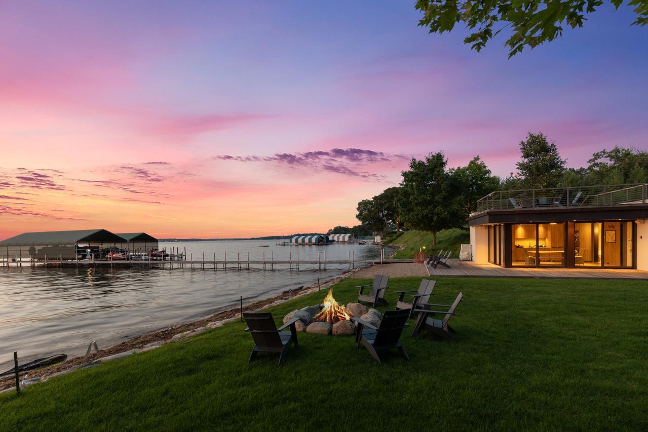 Deephaven, Minnesota, 55331, United States, 5 Bedrooms Bedrooms, ,4 BathroomsBathrooms,Residential,For Sale,1918769