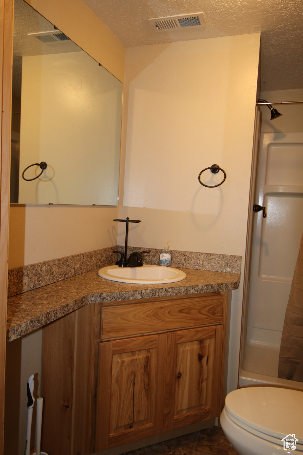 Garden City, Utah, 84028, United States, 5 Bedrooms Bedrooms, ,3 BathroomsBathrooms,Residential,For Sale,1921856