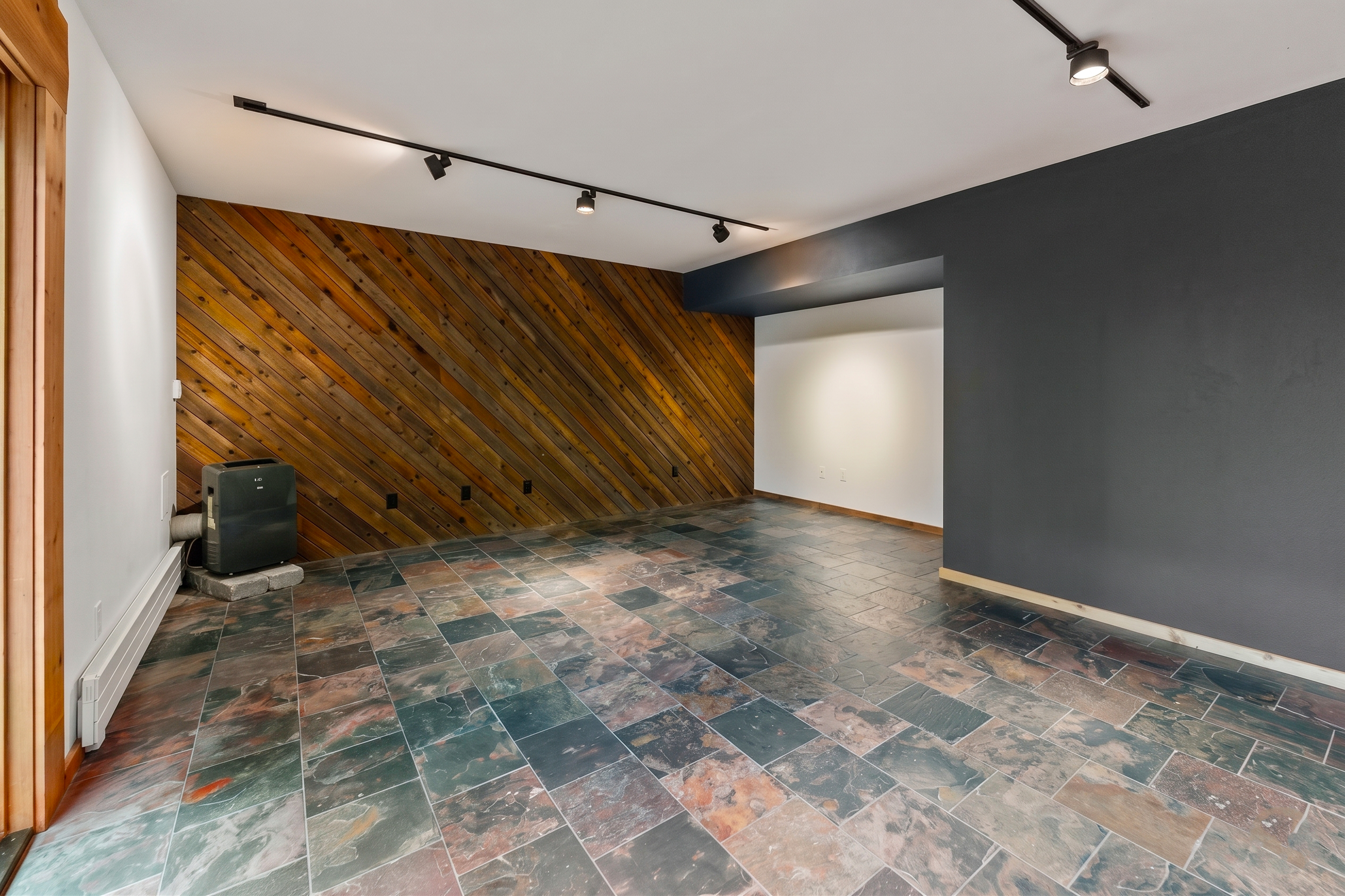  Striking Custom Home Set on 3.49 Private Acres in Wildwood - 物件實景