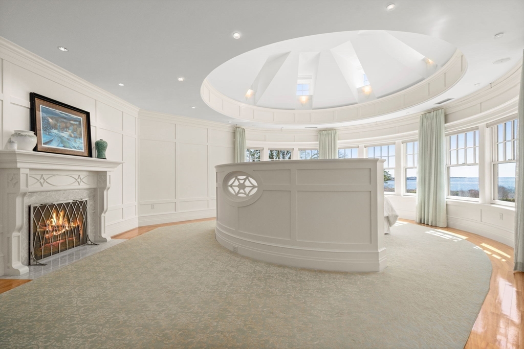 Beverly, Massachusetts, 01915, United States, 5 Bedrooms Bedrooms, ,8 BathroomsBathrooms,Residential,For Sale,1784465