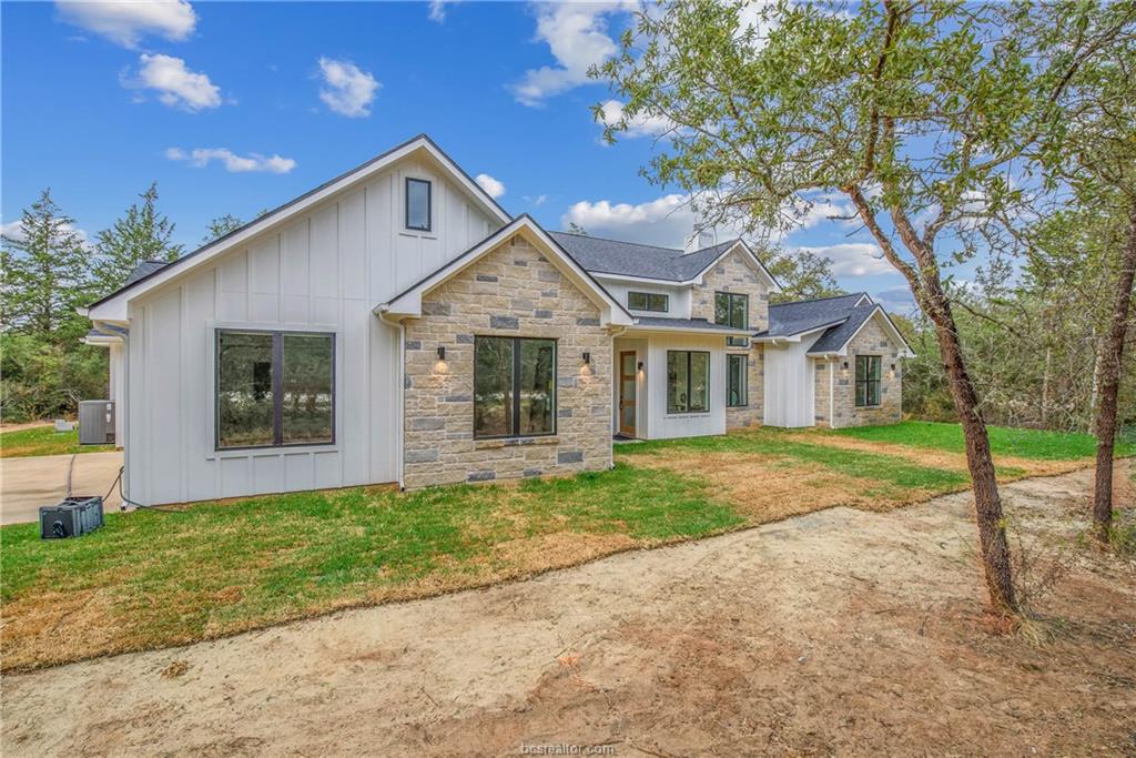 Franklin, Texas, 77856, United States, 4 Bedrooms Bedrooms, ,4 BathroomsBathrooms,Residential,For Sale,1973792