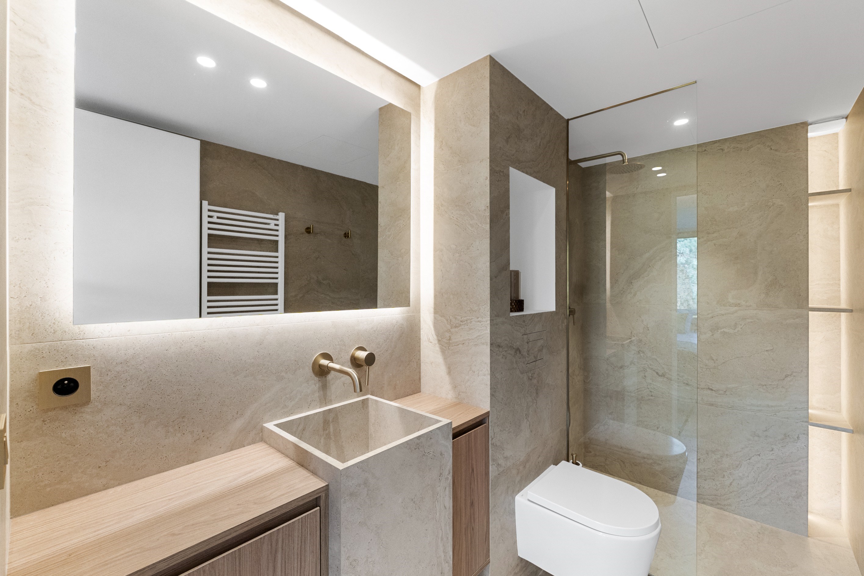 Cannes Palm Beach renovated 4-room apartment with terrace and sea view - 物件實景