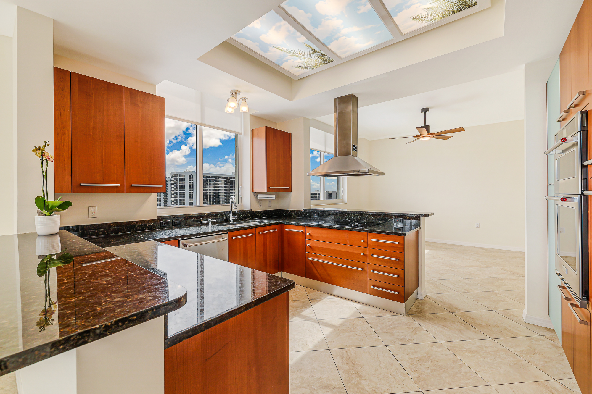  704 N Ocean Blvd, Pompano Beach, FL, 33062 - 物件實景