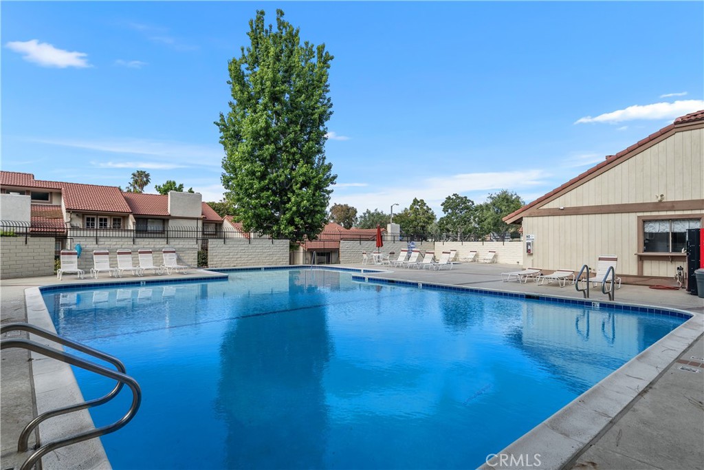 Huntington Beach, California, 92646, United States, 4 Bedrooms Bedrooms, ,3 BathroomsBathrooms,Residential,For Sale,1906442