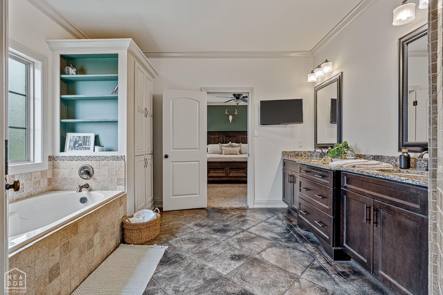 Jonesboro, Arkansas, 72405, United States, ,3 BathroomsBathrooms,Residential,For Sale,1992369