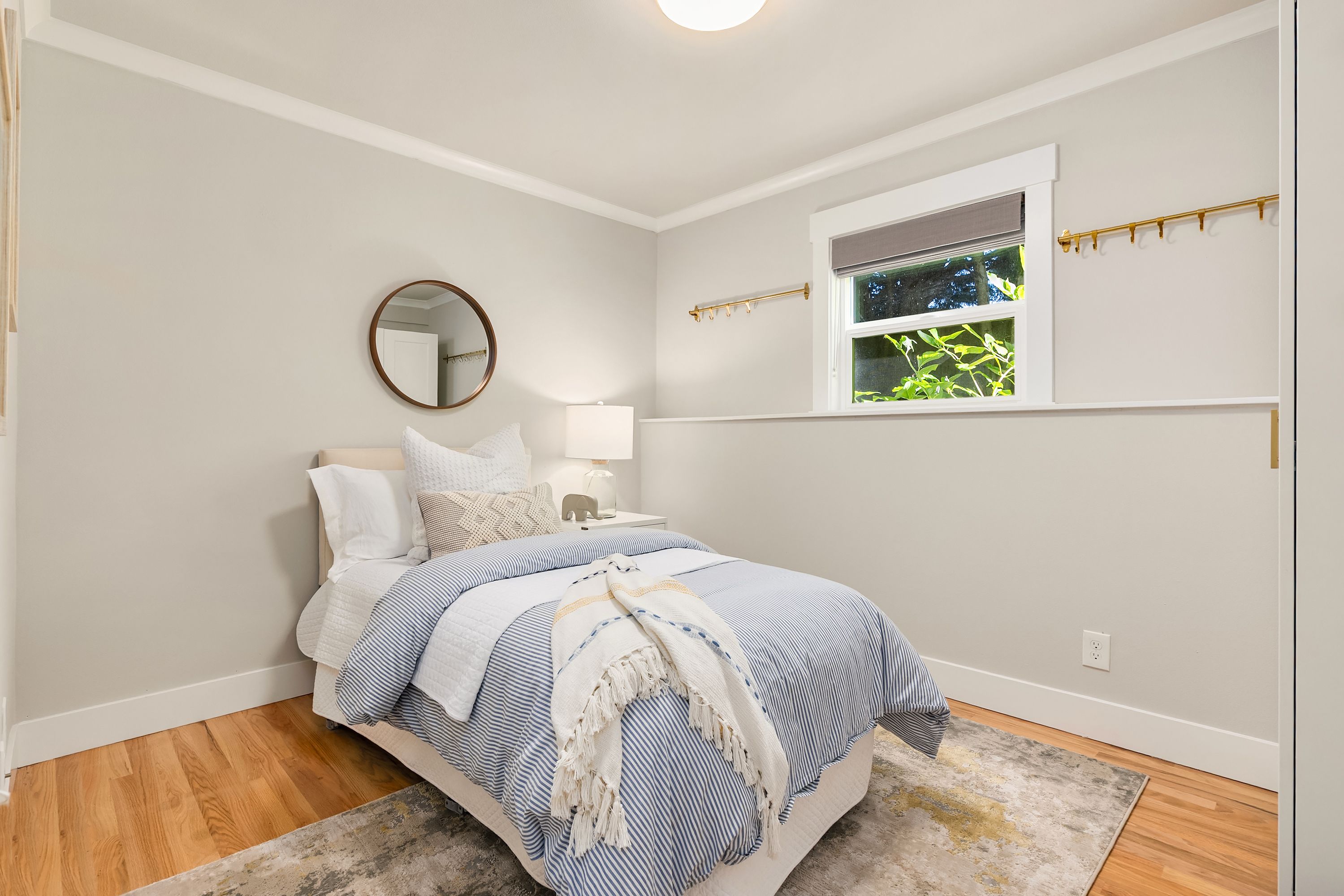  689 Pierce Court Northwest, Bainbridge Island, WA 98110 - 物件實景