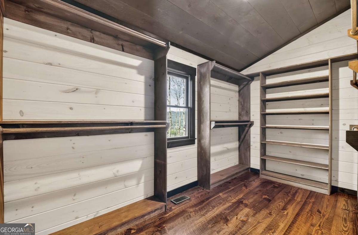 Mineral Bluff, Georgia, 30559, United States, 4 Bedrooms Bedrooms, ,4 BathroomsBathrooms,Residential,For Sale,2011407