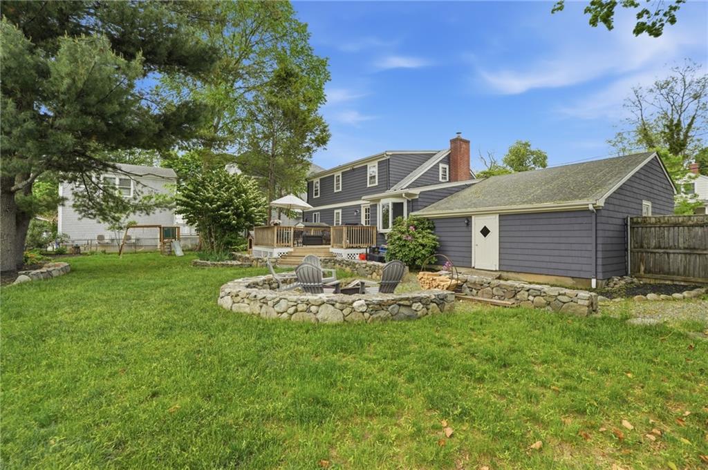 Warren, Rhode Island, 02885, United States, 2 Bedrooms Bedrooms, ,3 BathroomsBathrooms,Residential,For Sale,2048130