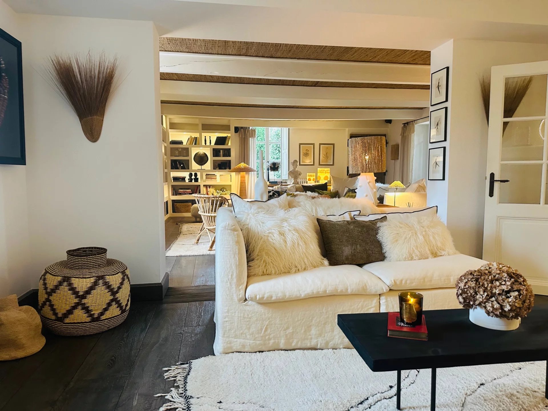 Le Bouscat, New Aquitaine, 33110, FR, 4 Bedrooms Bedrooms, ,2 BathroomsBathrooms,Residential,For Sale,1995881