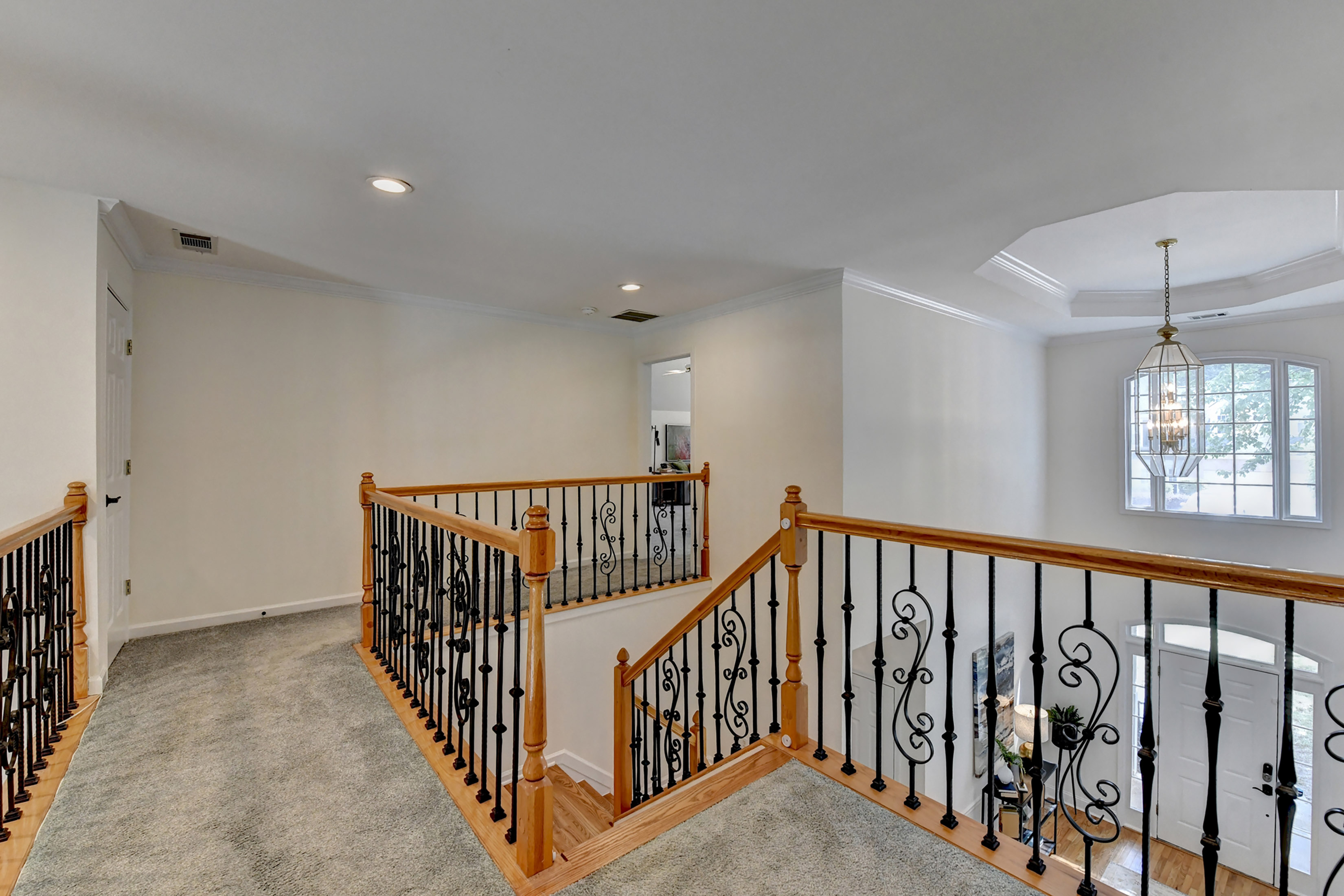  Hard to Find Flat Front Yard with Level Fenced-in Backyard on a Quiet Cul-de-sac - 物件實景