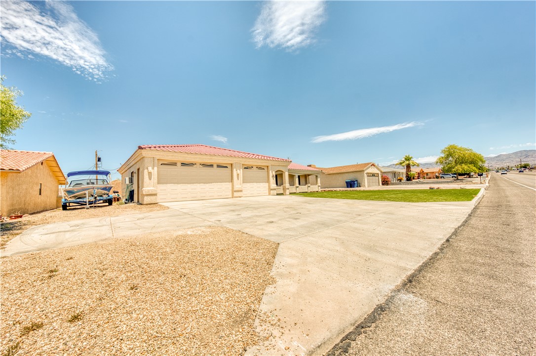 Lake Havasu, Arizona, 86403, United States, 3 Bedrooms Bedrooms, ,1 BathroomBathrooms,Residential,For Sale,1901749