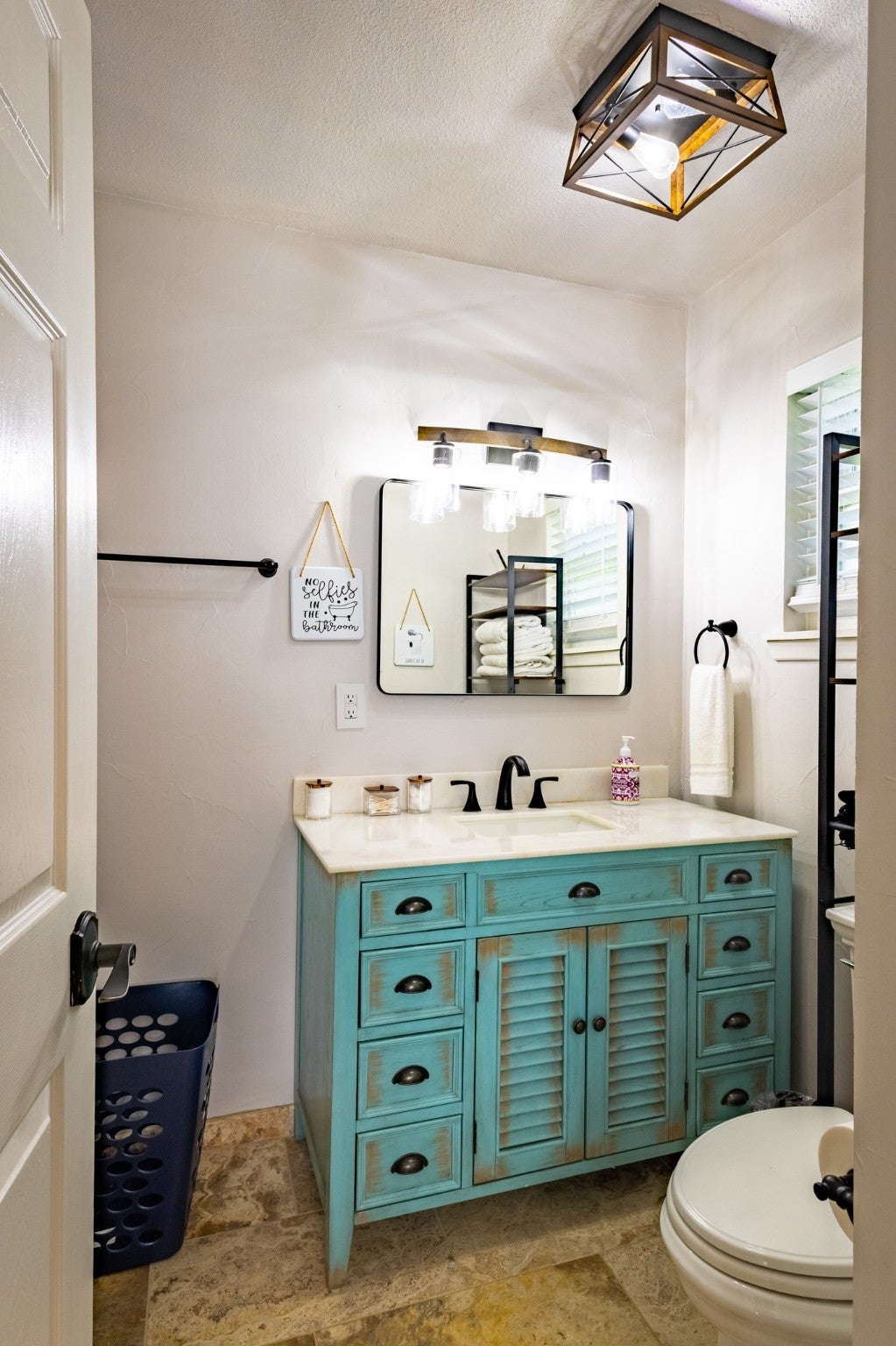 Possum Kingdom Lake, Texas, 76449, United States, 3 Bedrooms Bedrooms, ,2 BathroomsBathrooms,Residential,For Sale,1976028