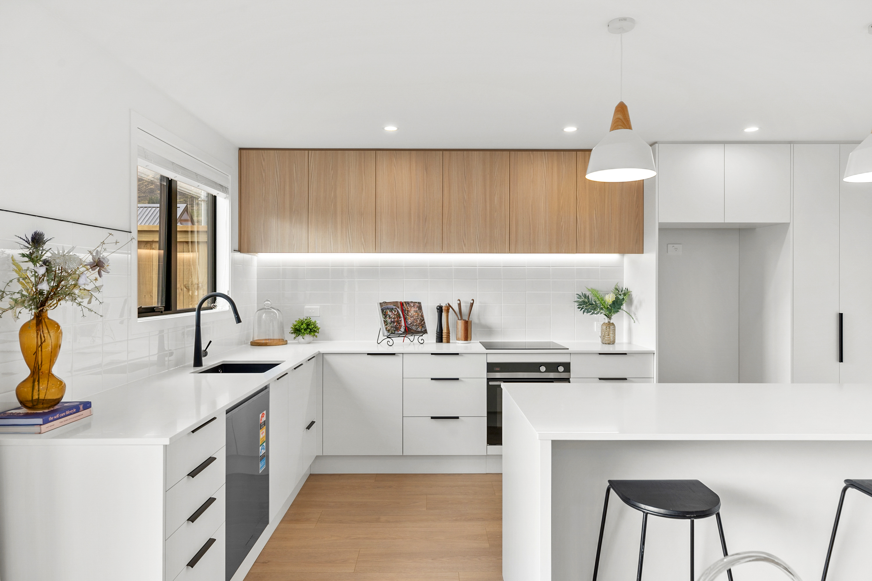  Home and Income - Done Brilliantly - 物件實景