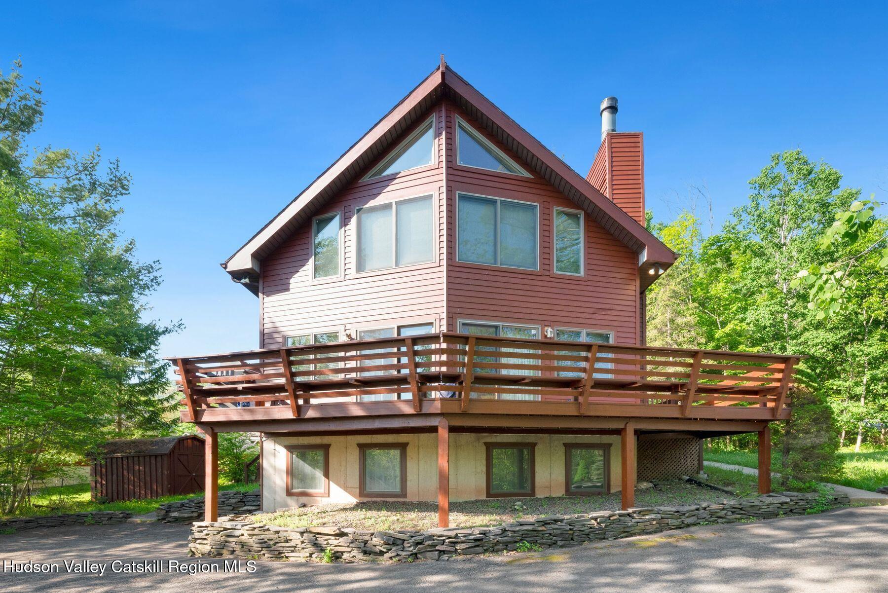 Hunter, New York, 12442, United States, 7 Bedrooms Bedrooms, ,3 BathroomsBathrooms,Residential,For Sale,1856172