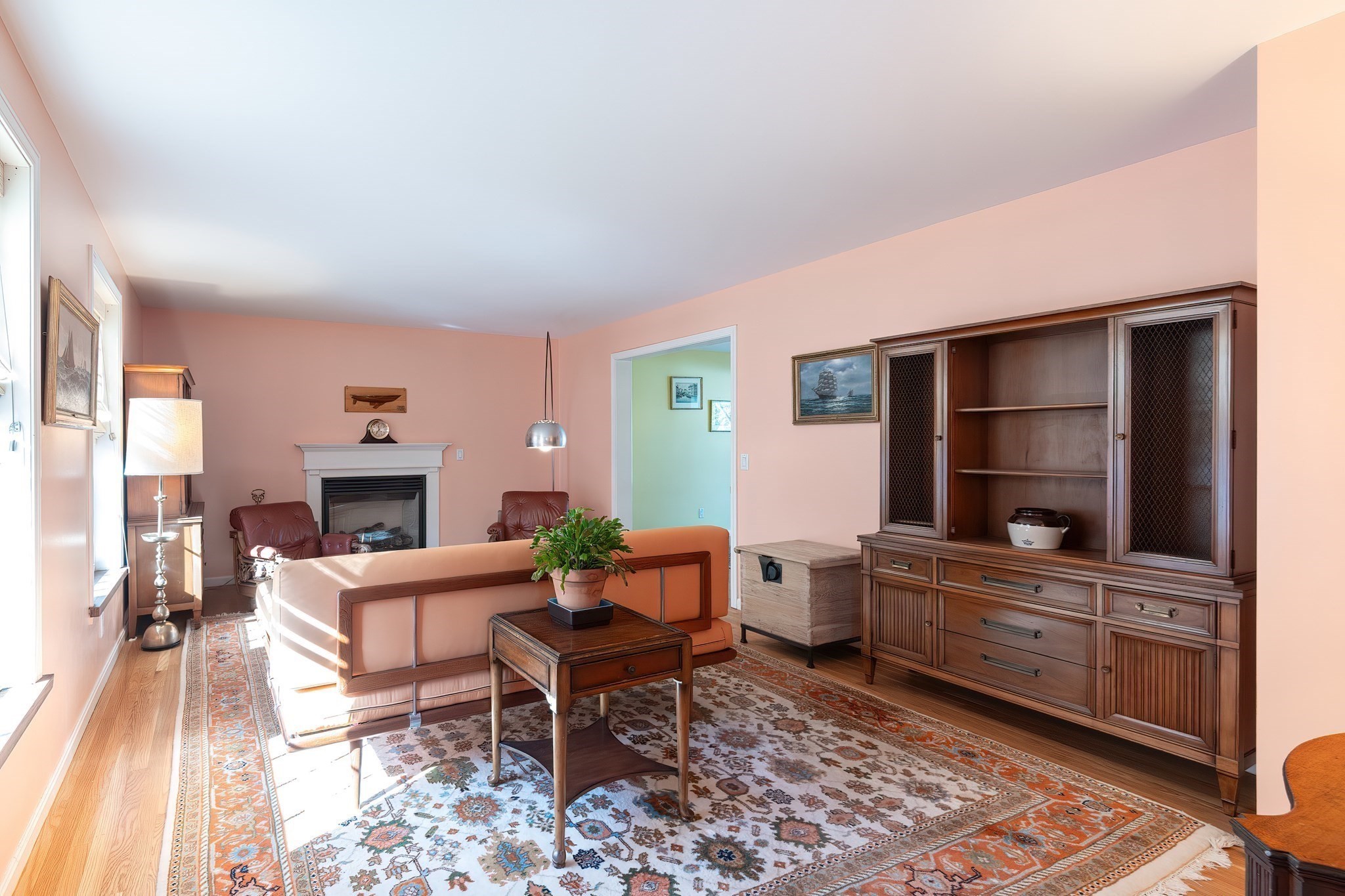 Medford, Massachusetts, 02155, United States, 3 Bedrooms Bedrooms, ,3 BathroomsBathrooms,Residential,For Sale,1987114