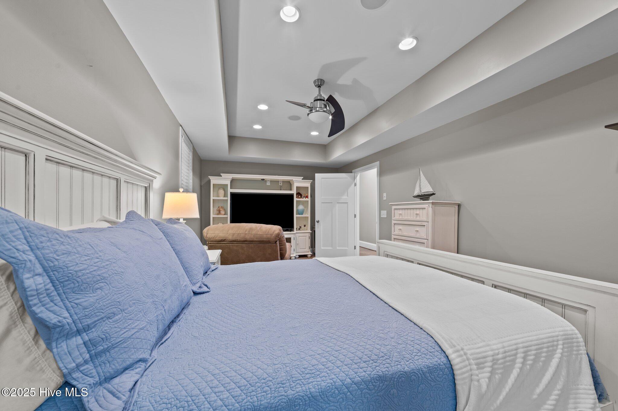 Chocowinity, North Carolina, 27817, United States, 4 Bedrooms Bedrooms, ,5 BathroomsBathrooms,Residential,For Sale,1827727