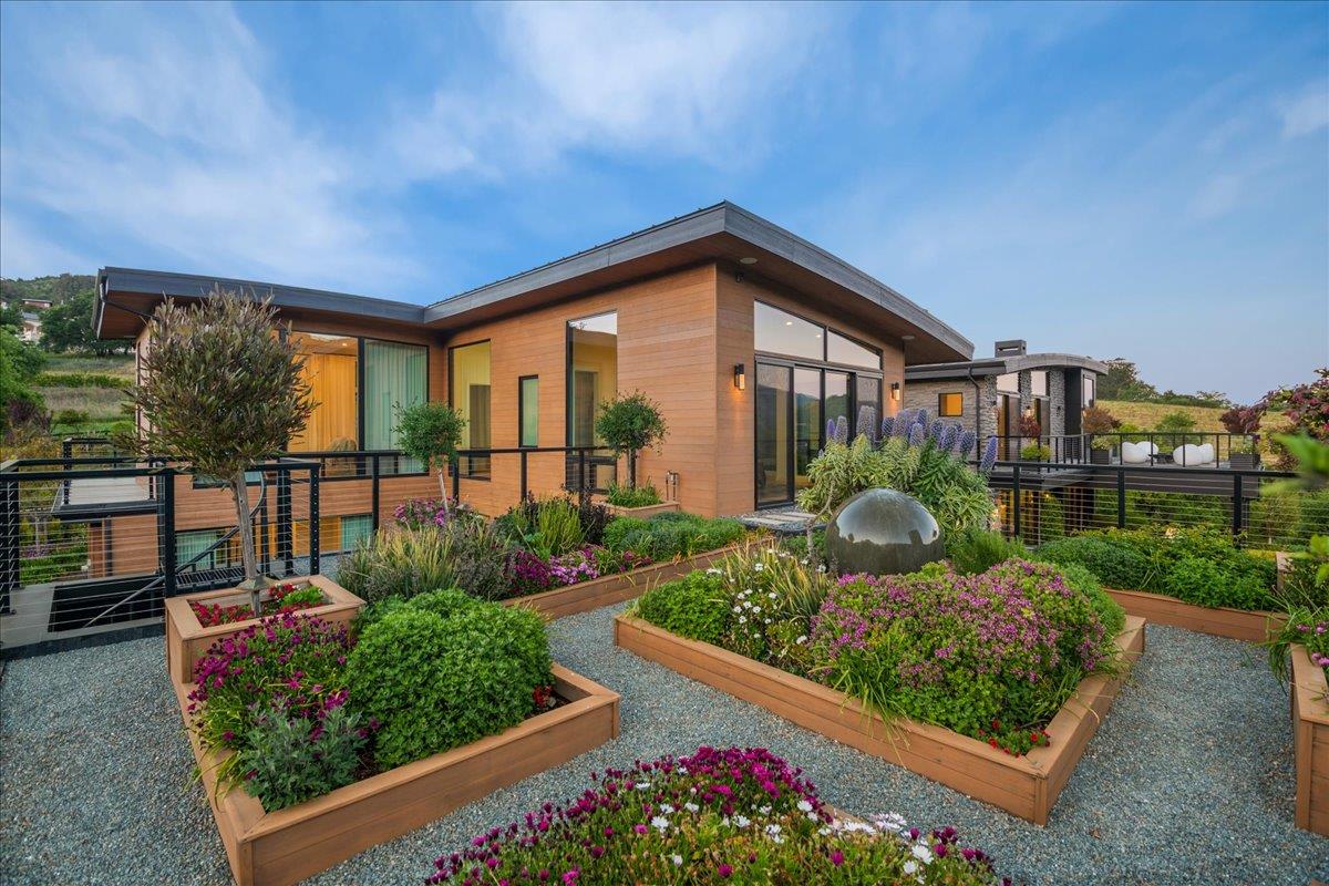 Saratoga, California, 95070, United States, 6 Bedrooms Bedrooms, ,11 BathroomsBathrooms,Residential,For Sale,1971416