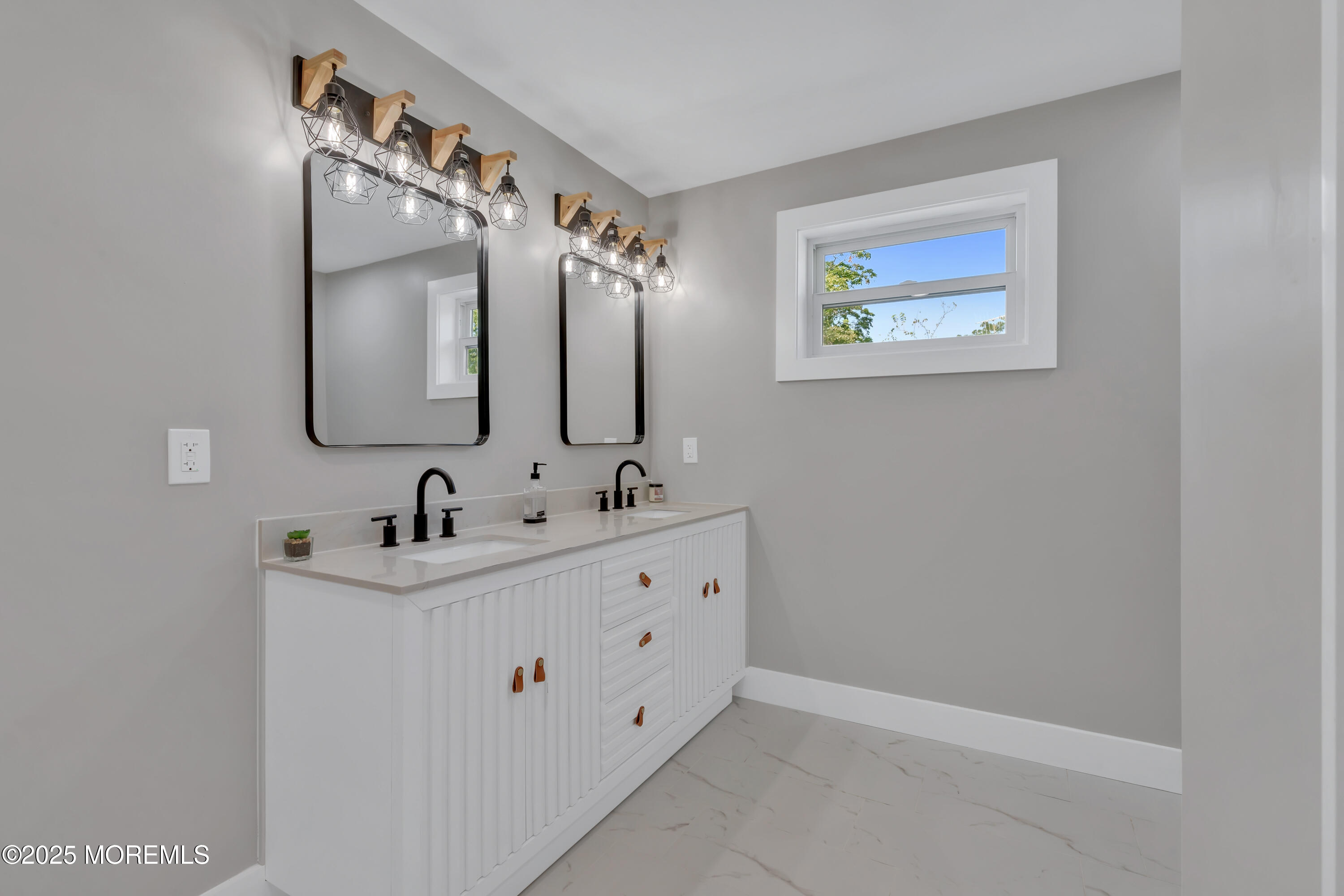 Tinton Falls, New Jersey, 07724, United States, 5 Bedrooms Bedrooms, ,4 BathroomsBathrooms,Residential,For Sale,1909686