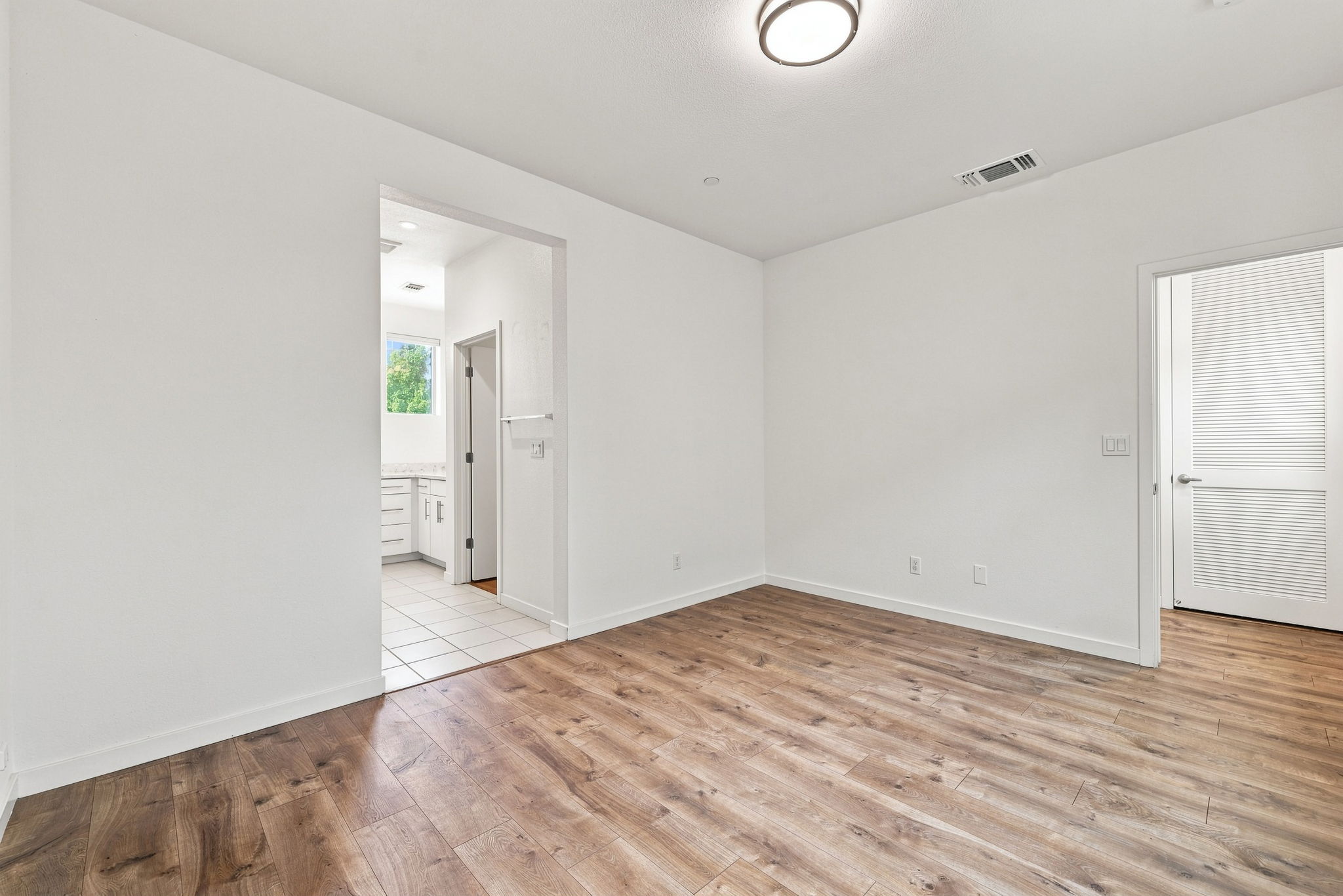  453 Crate Avenue, Sacramento, CA 95818 - 物件實景