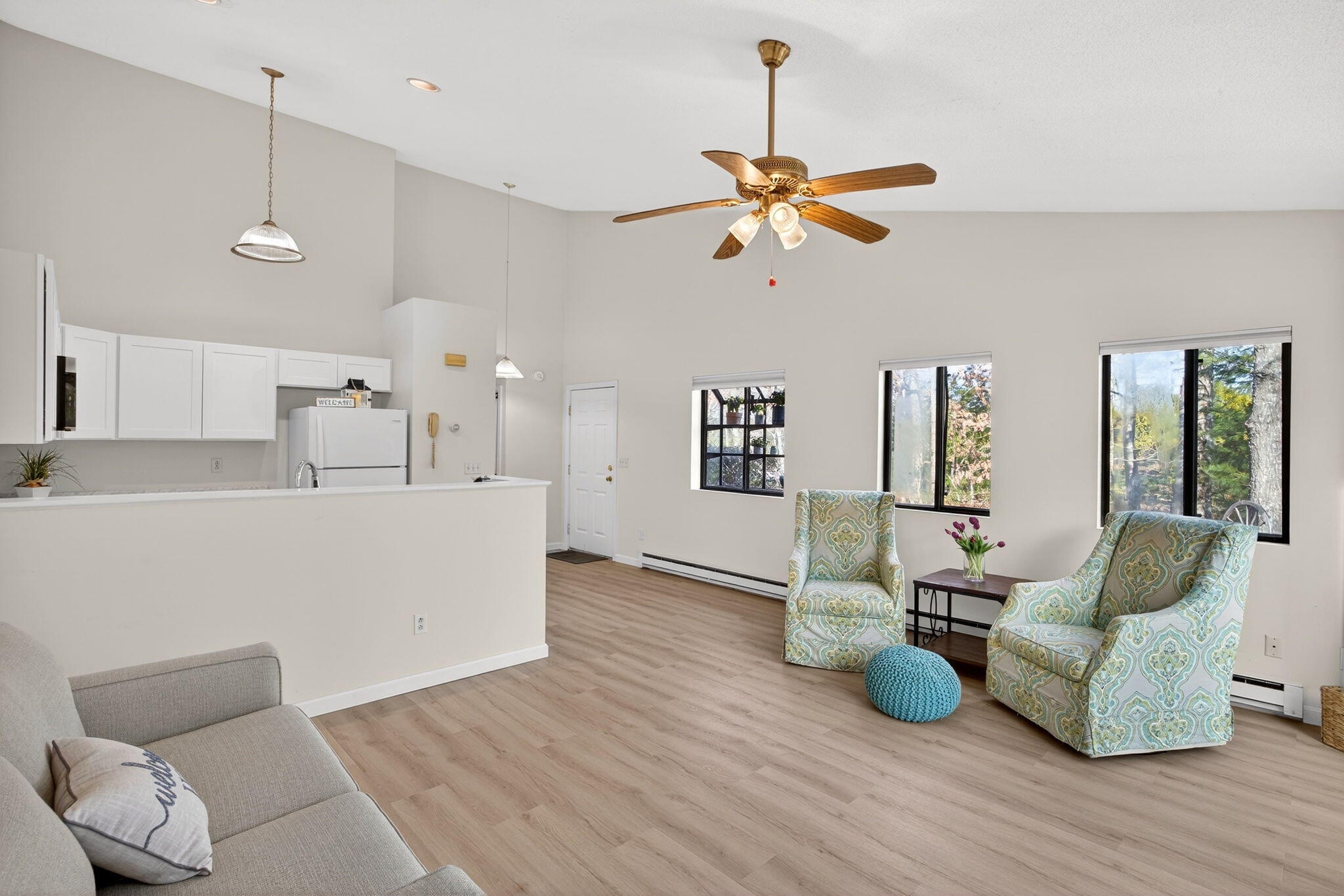  77 Roundhouse Road, Buzzards Bay, MA, 02532 - 物件實景