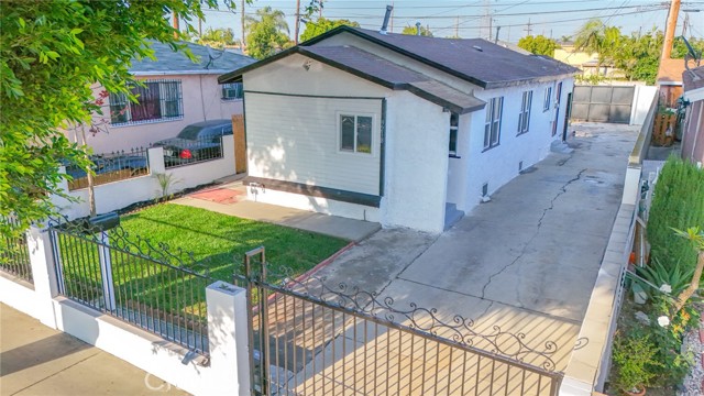 Los Angeles, California, 90002, United States, 3 Bedrooms Bedrooms, ,2 BathroomsBathrooms,Residential,For Sale,1928676