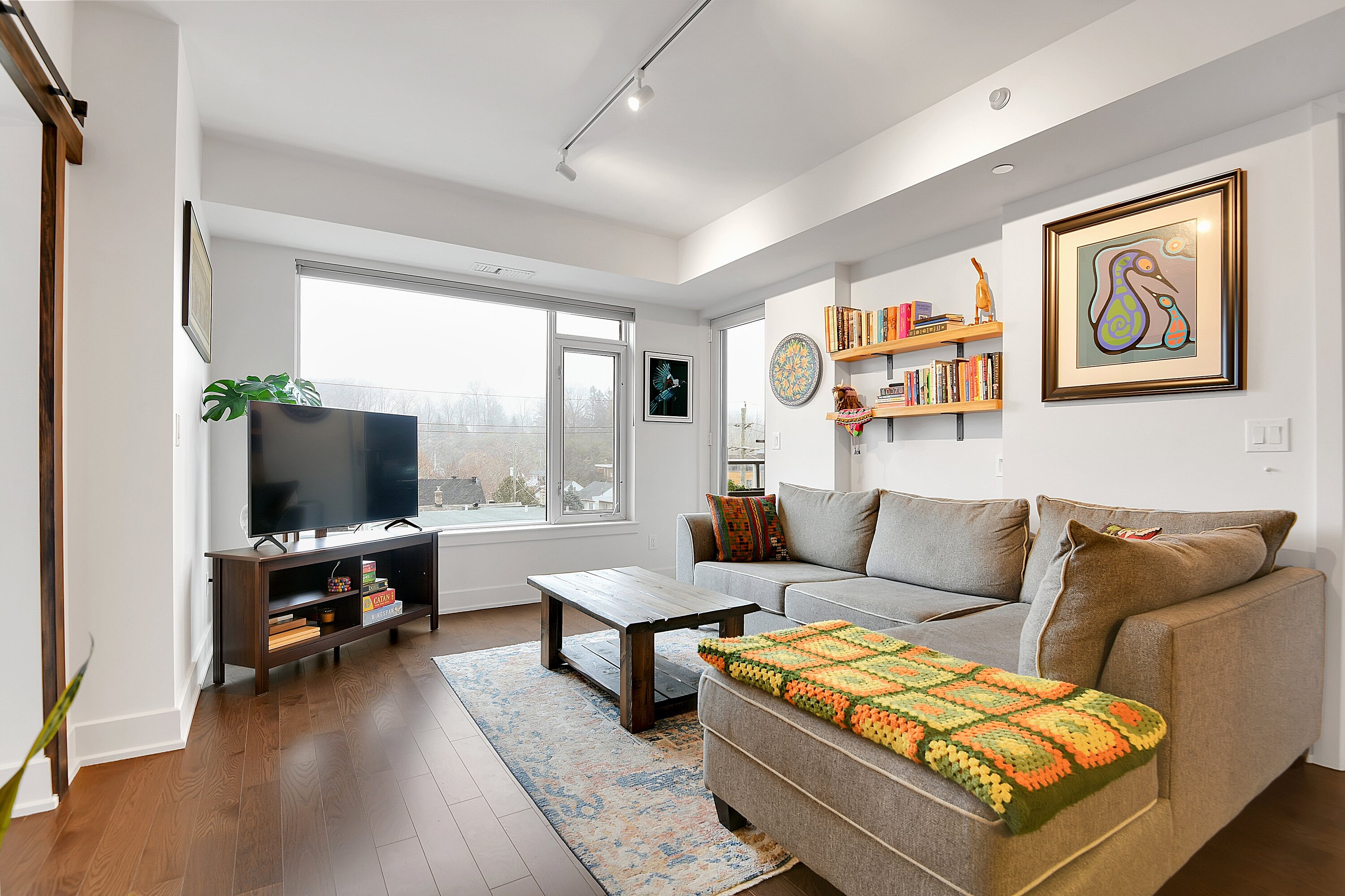  The Kavanaugh - 2 Bed + Den - 物件實景
