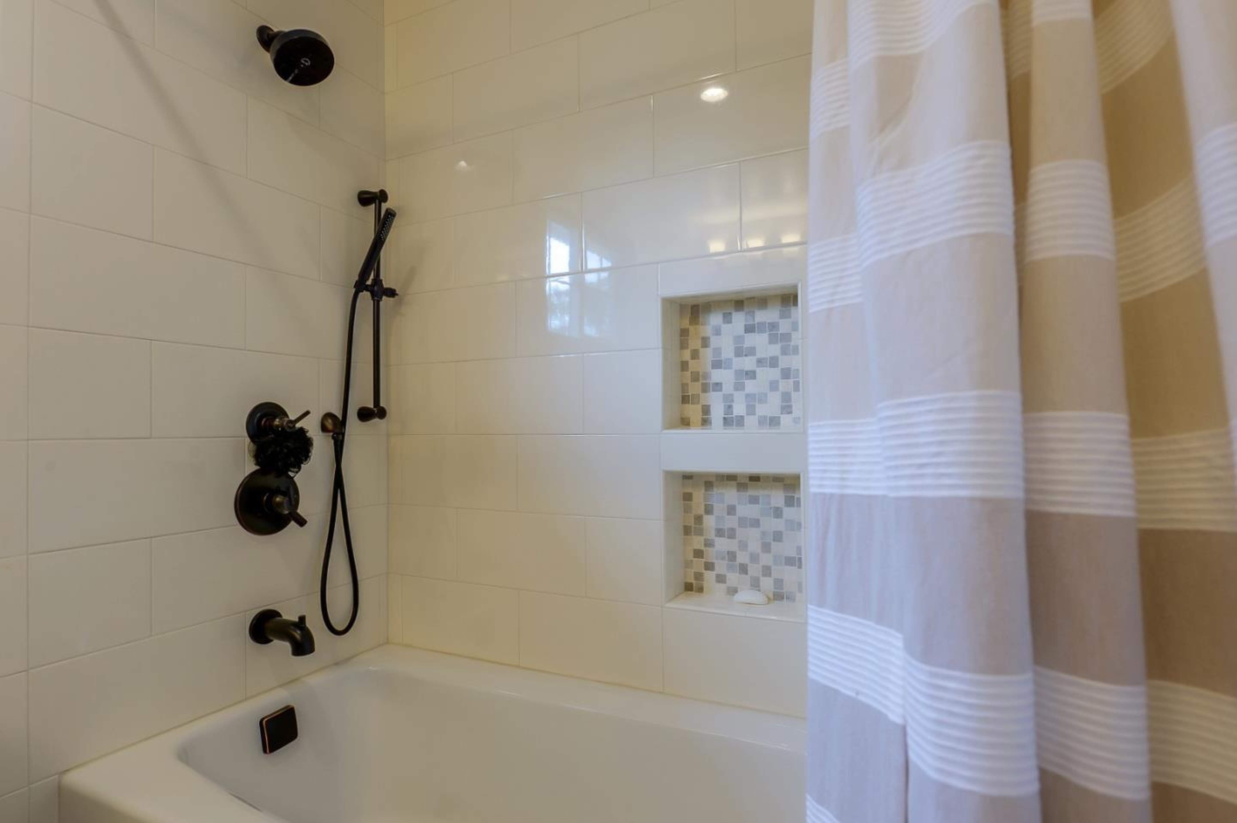  2610 Carson Street, Redwood City, CA 94061 - 物件實景