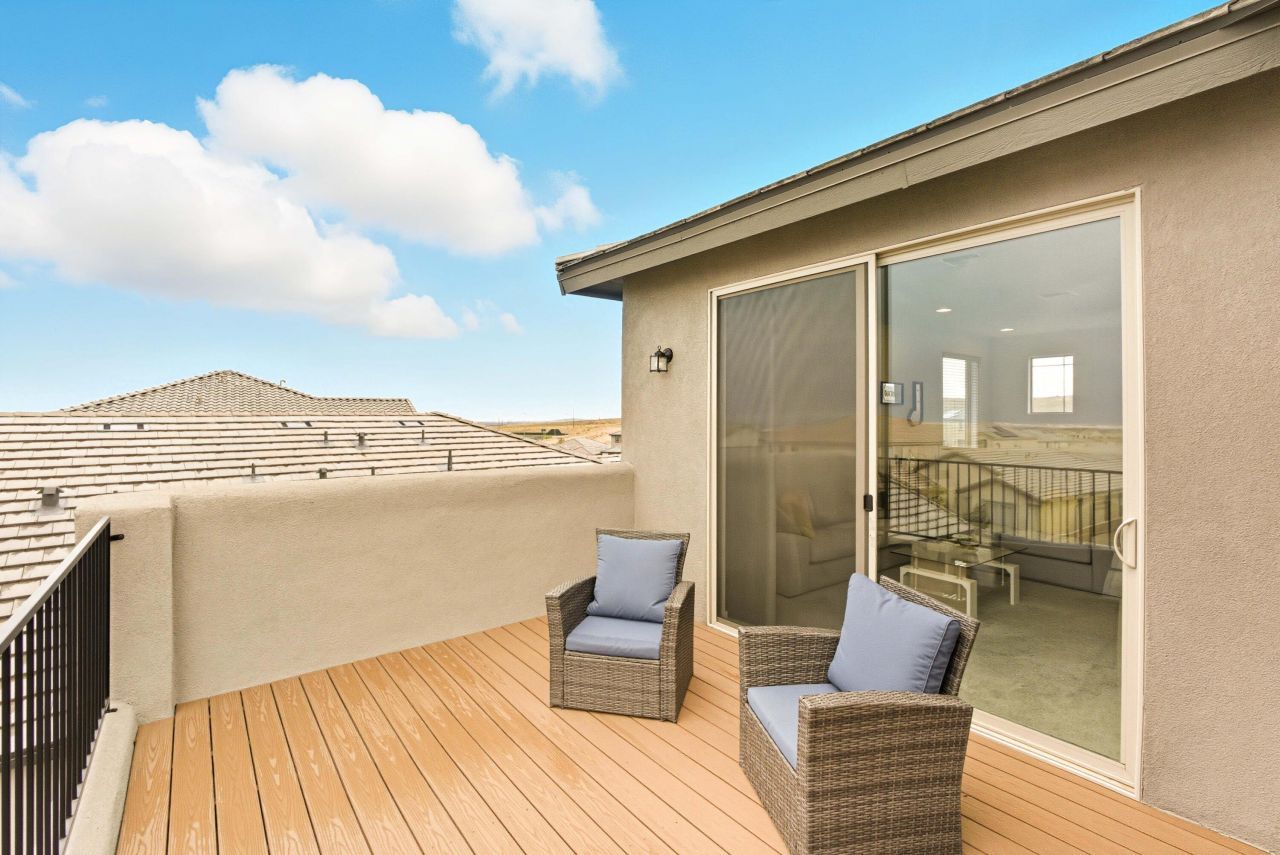 Albuquerque, New Mexico, 87120, United States, 5 Bedrooms Bedrooms, ,4 BathroomsBathrooms,Residential,For Sale,1957910