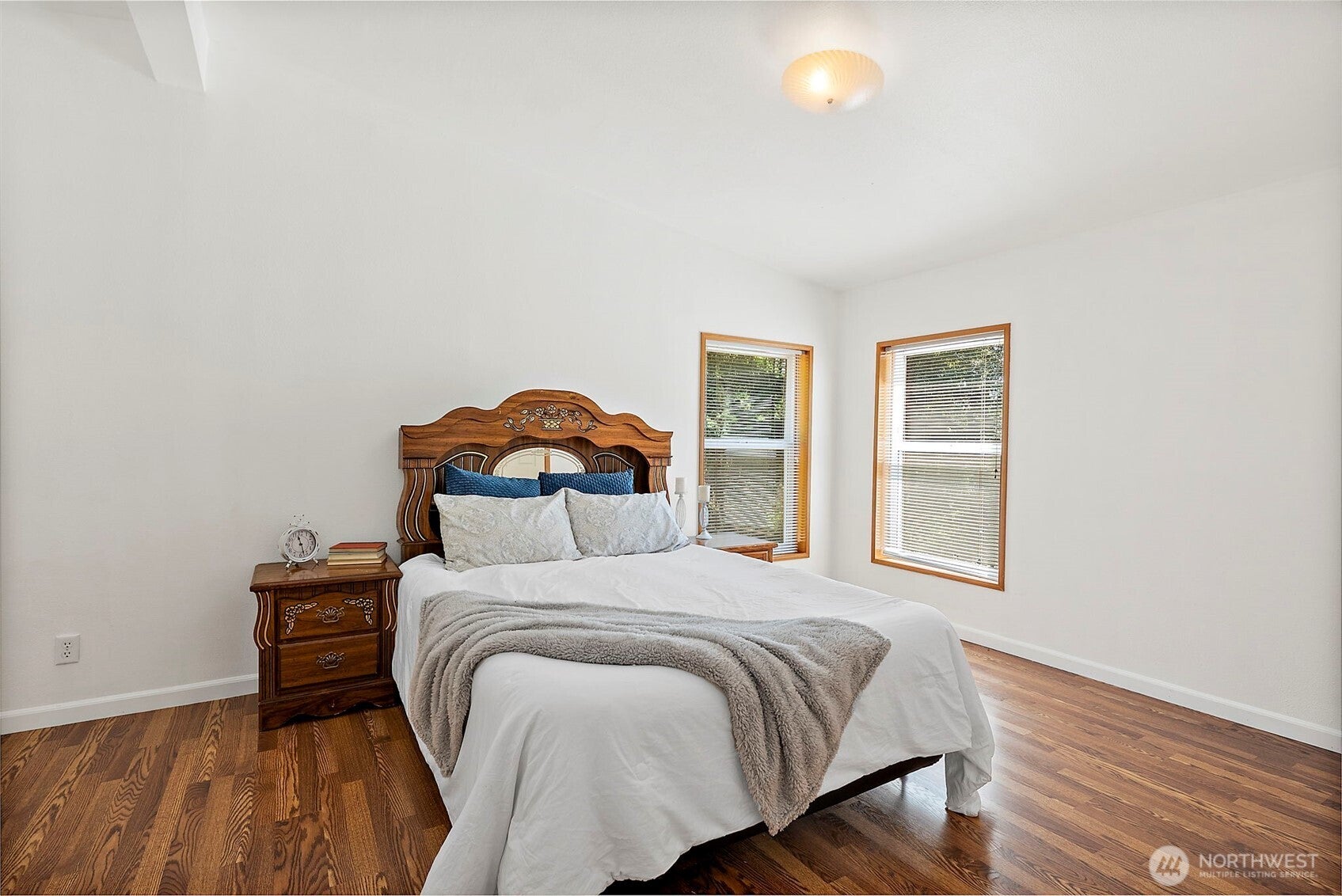 Port Orchard, Washington, 98637, United States, 3 Bedrooms Bedrooms, ,1 BathroomBathrooms,Residential,For Sale,1919682