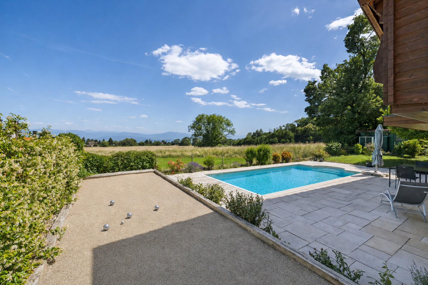  Stunning lake view, cottage with a pool - 物件實景