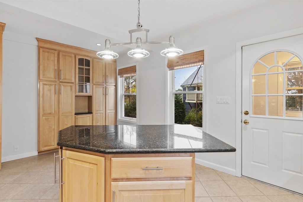 Beverly, Massachusetts, 01915, United States, 4 Bedrooms Bedrooms, ,3 BathroomsBathrooms,Residential,For Sale,1987739