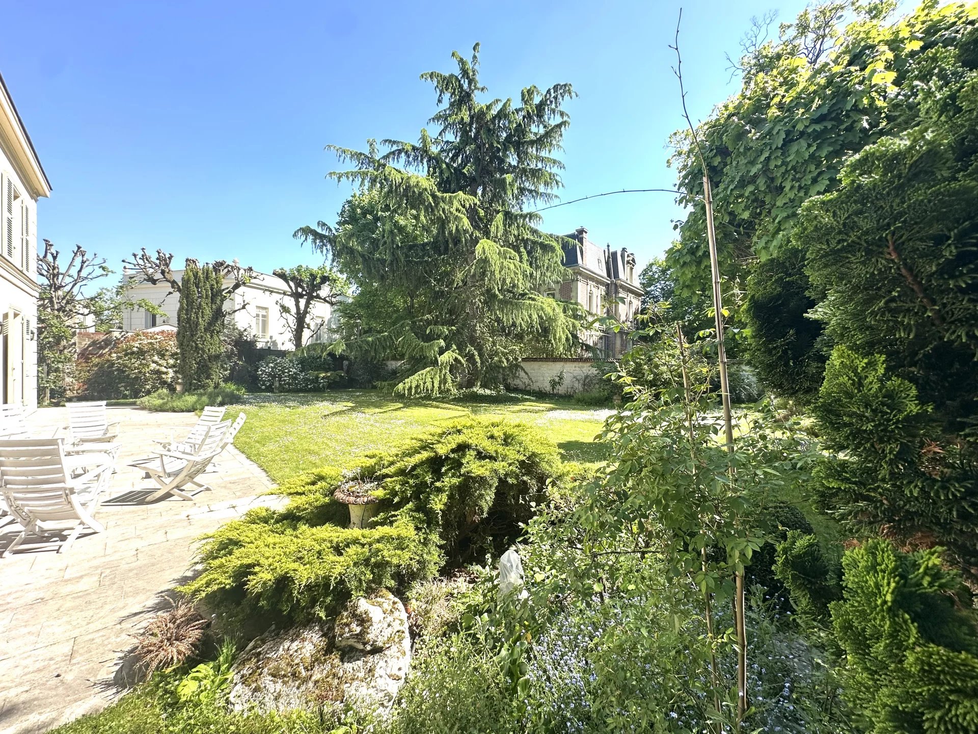 Le Vésinet, Île-de-France, 78110, FR, 5 Bedrooms Bedrooms, ,Residential,For Sale,1994336