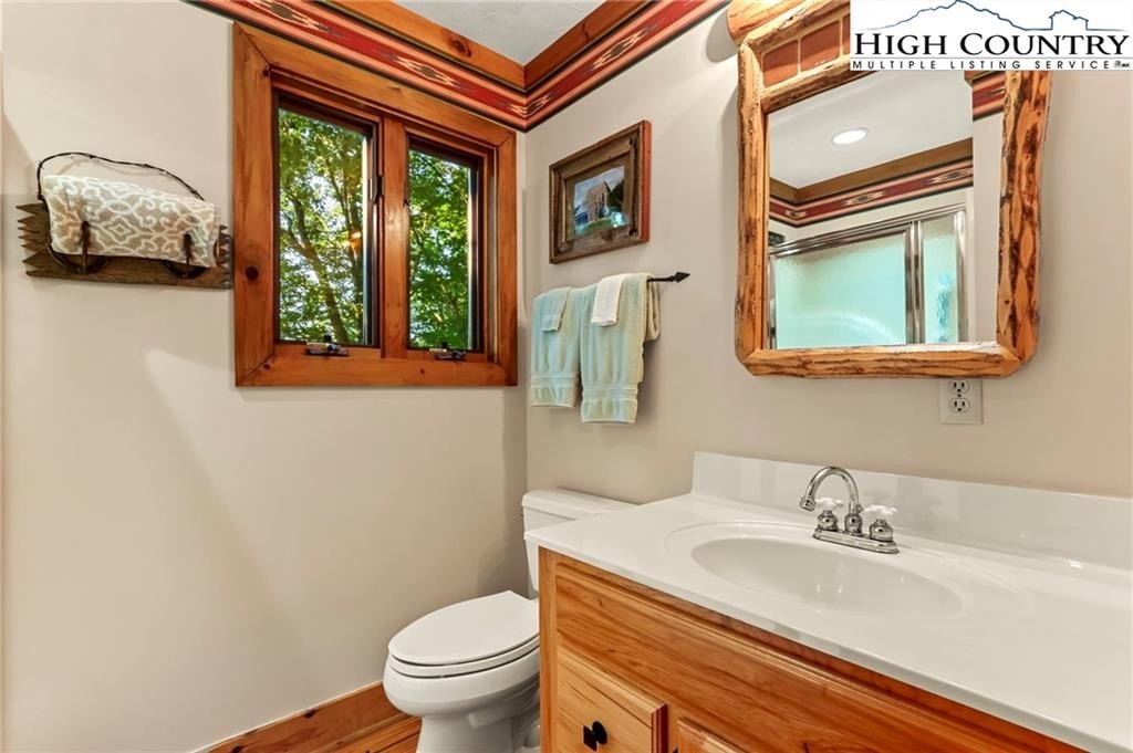 Ferguson, North Carolina, 28624, United States, 3 Bedrooms Bedrooms, ,2 BathroomsBathrooms,Residential,For Sale,1984424